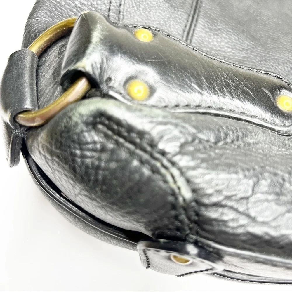 Michael Kors | Leather Shoulder Hobo Feed Bag